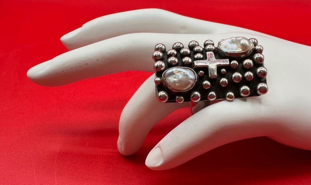 Akee Douglas Oblong Sterling Silver Raindrop Cross Freshwater Pearls Ring Size 7
